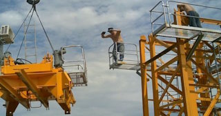 Демонтаж башенного крана в Выксе - услуги по демонтажу от Сварной-Вкс от 1576 руб.